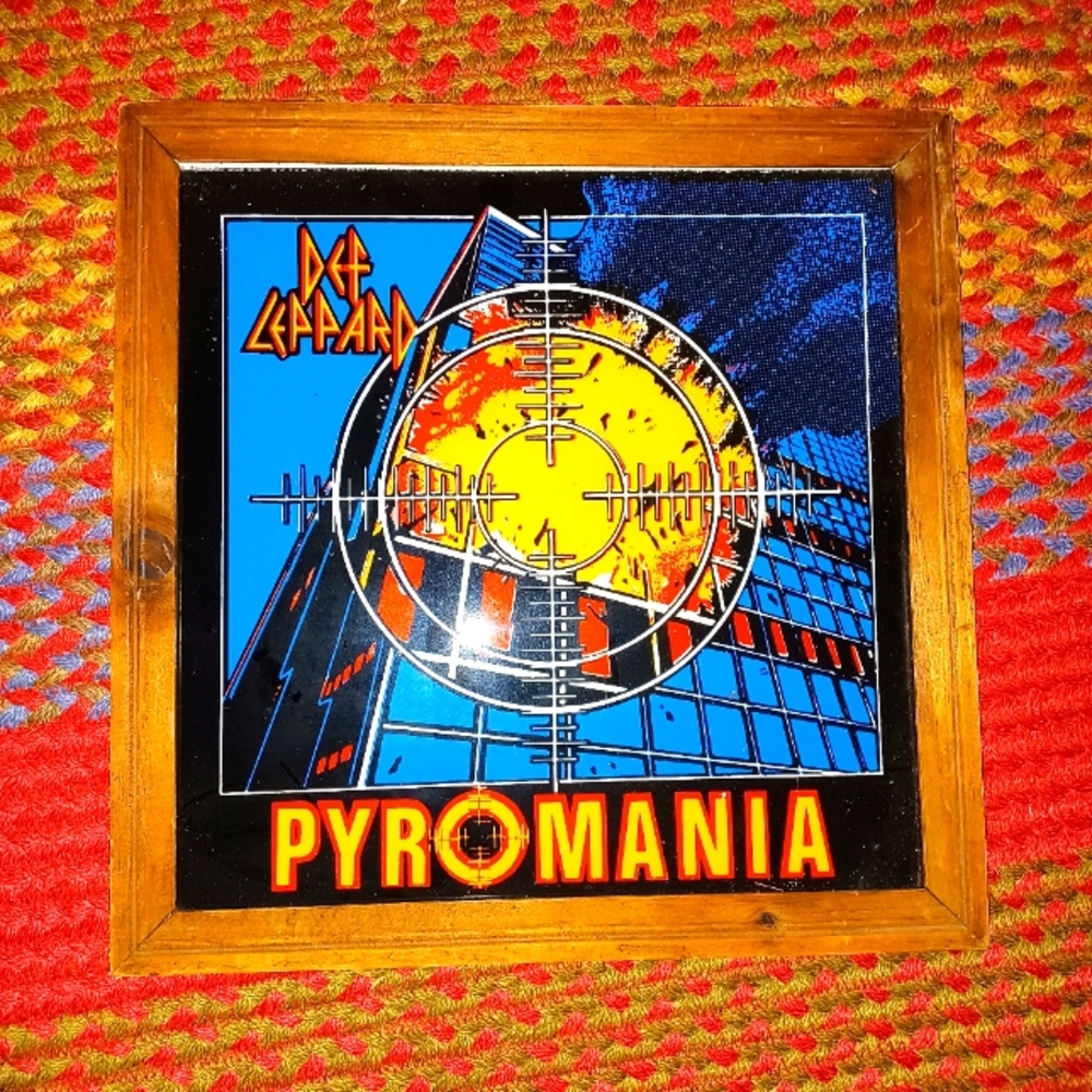 Def Leppard Vintage Art